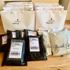 SHOP WITH ME 💕